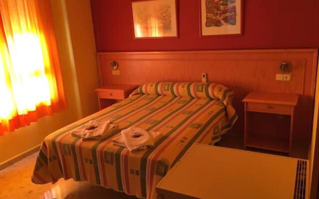 Hostal Carlos III