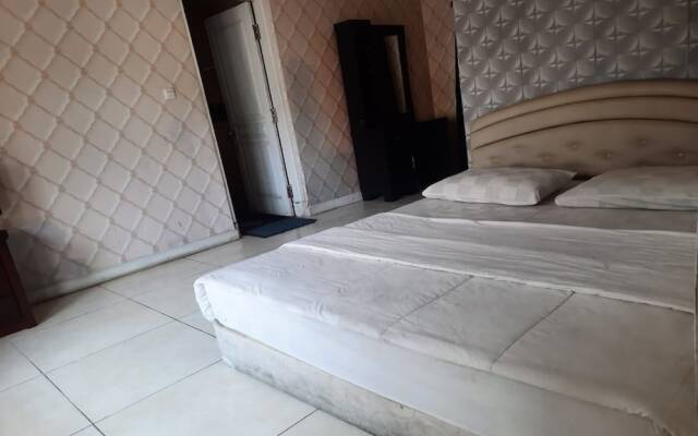 OYO 93833 Habitat Stay