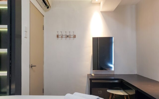 Nice And Cozy Living 2Br Apartment At Green Bay Pluit
