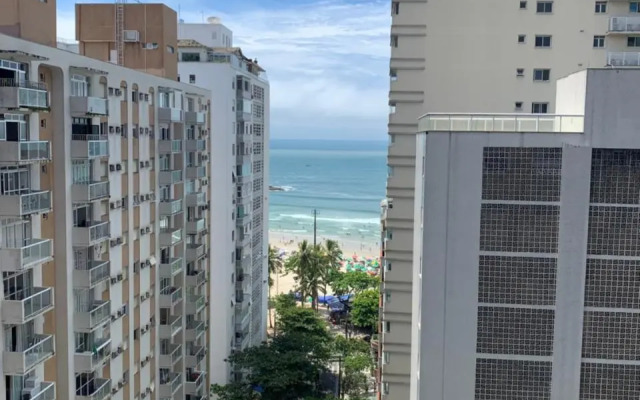 FLAT NOVO - 100M Praia Pitangueiras - Capt.Varam