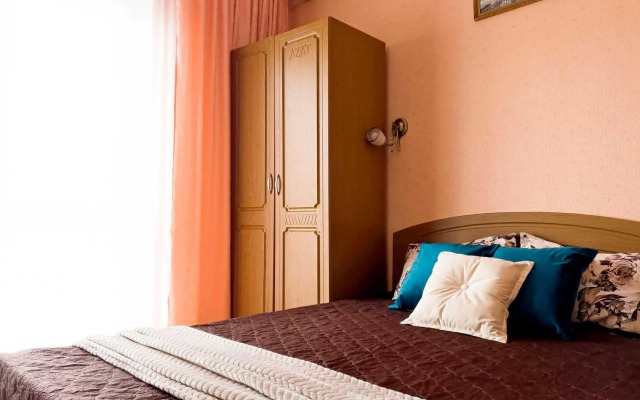 Azat Guest House