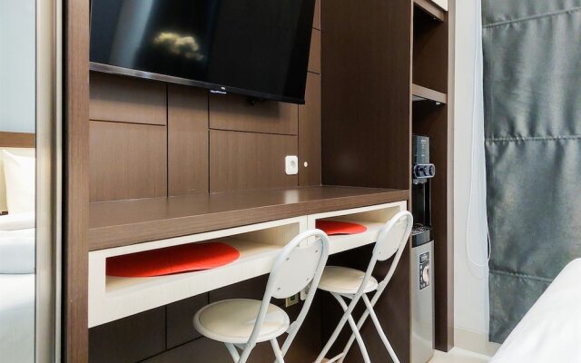 Fancy And Nice Studio At Transpark Bintaro Apartment