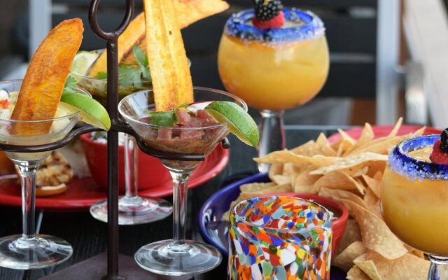 Crowne Plaza Ventura Beach by IHG