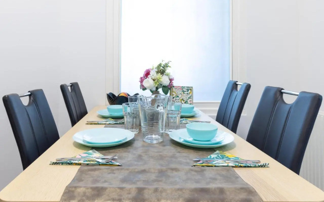 Yeshello Vienna Central Station Apartment