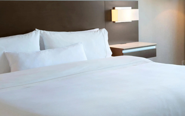 The Westin Wall Centre, Vancouver Airport