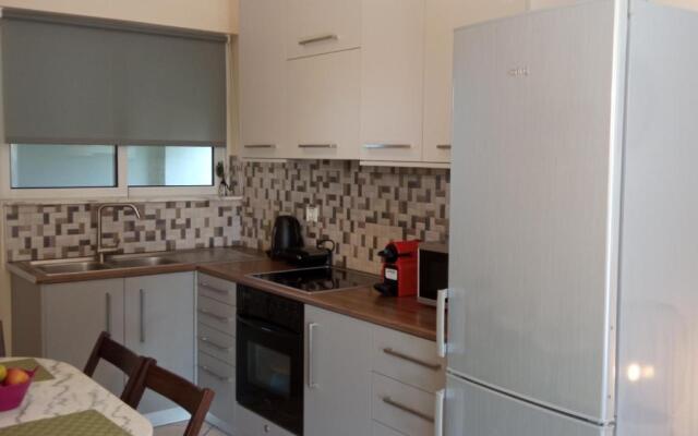 Sea Side House Kourouta