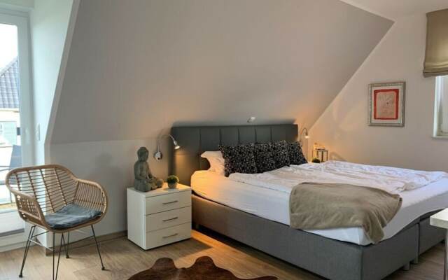 Haus Seeblick Modern Retreat