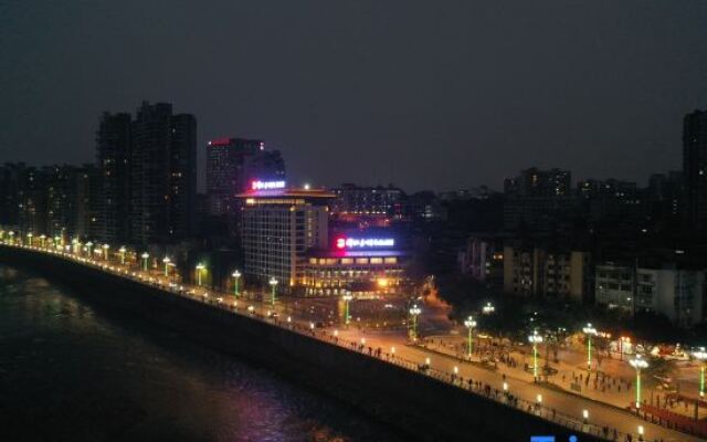 Jiazhou Hotel （Northeast Gate）