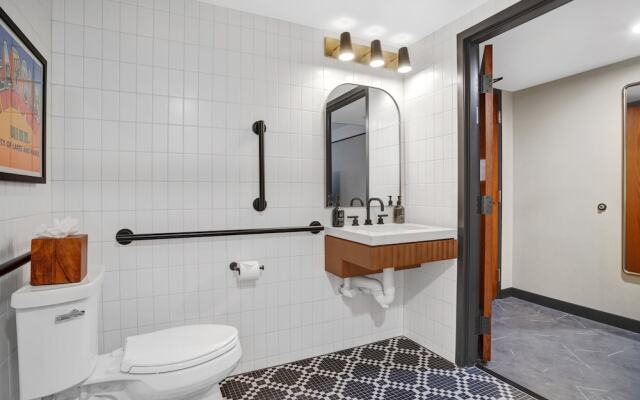 Hotel Indigo Minneapolis Downtown, an IHG Hotel