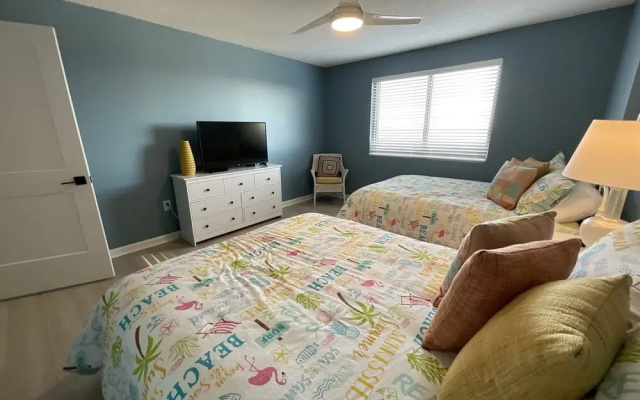 504 Brighton 2 Bedroom Condo