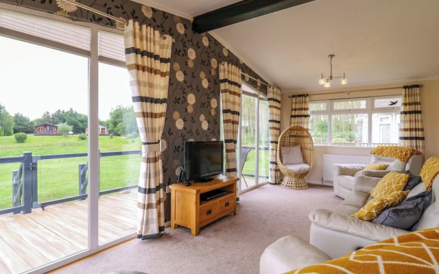 Owls Retreat, Lodge 11