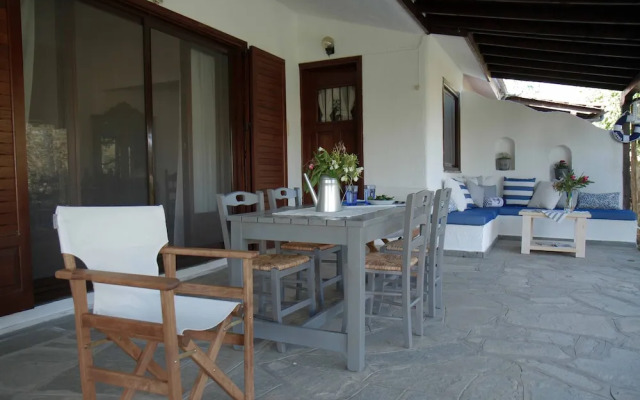 The 4 Travellers Halkidiki