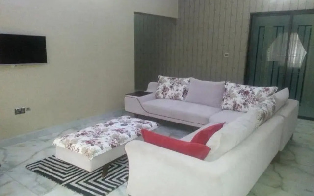 Tenache Hotels