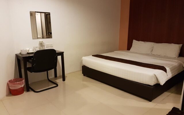 Coco Town Inn