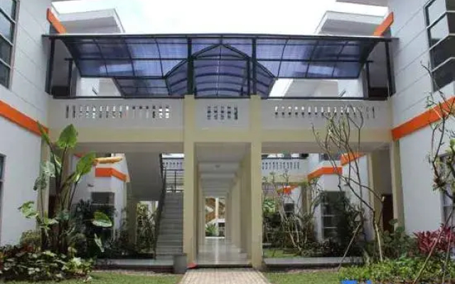 Guest House Eboni Madiun