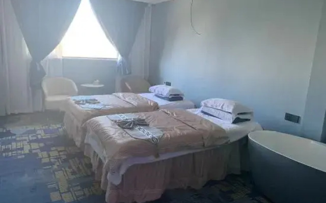 Bayman Holiday Inn Guandu Square Kunming