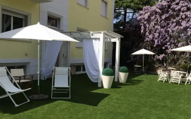 Bed  Breakfast Chartaria