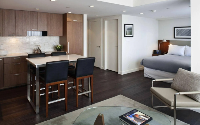 Level Vancouver - Yaletown Seymour