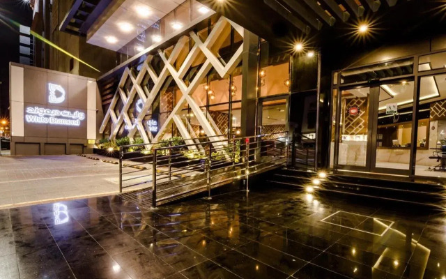 White Diamond Hotel Sari