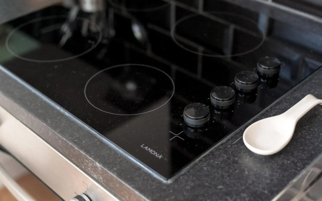 The Portsburgh Square Residence