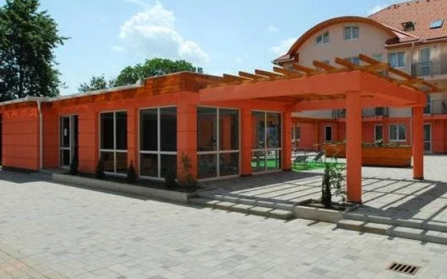Panorama Wellness Apartman Hotel
