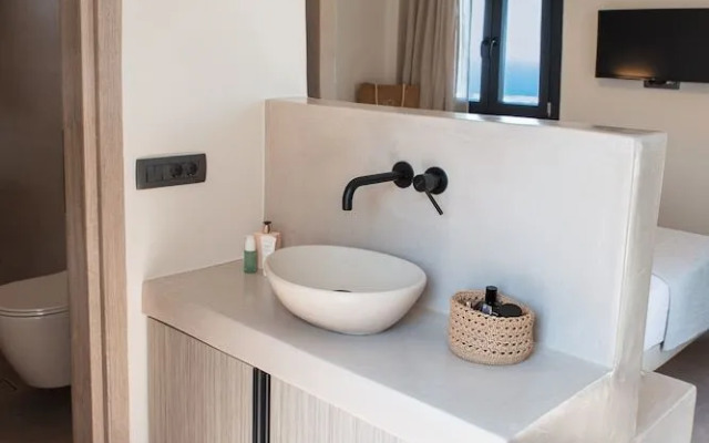 North Wind Luxury Suites