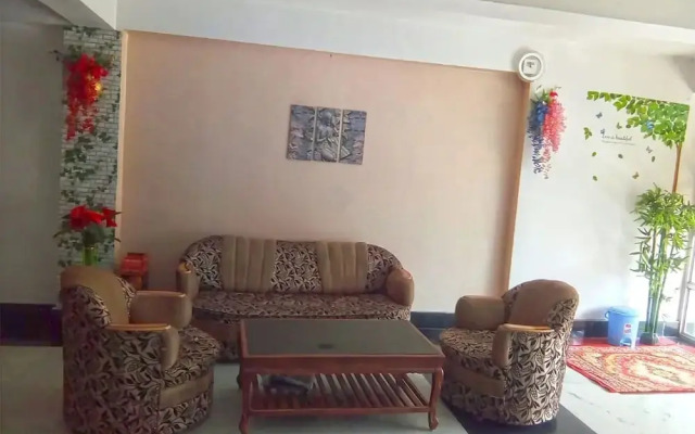 Maharaja Palace by OYO Rooms