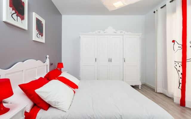 Mafloras Luxury Beach Apartment