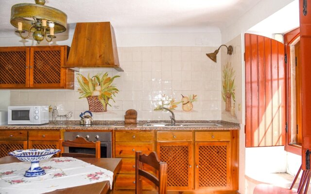 House With 3 Bedrooms in Porto de Mós, With Wonderful Mountain View, P