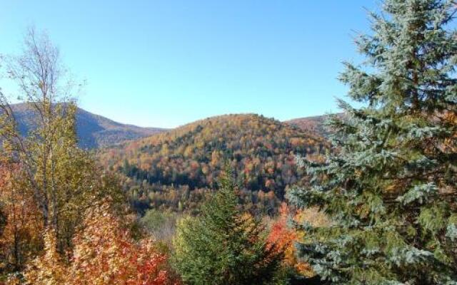 Cedar Rock Chalet