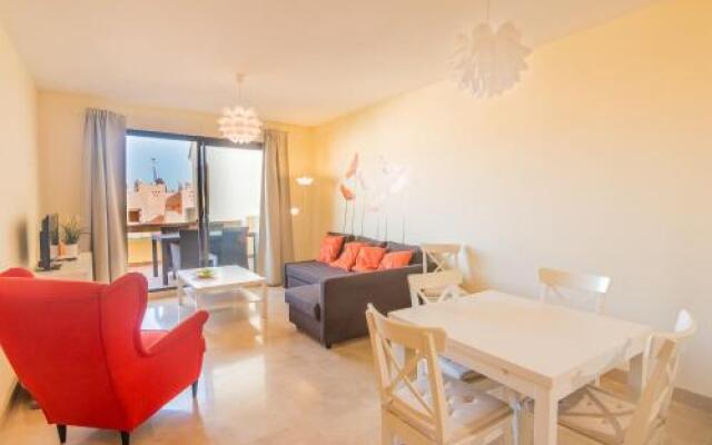Duquesa Village Apartemento 2115