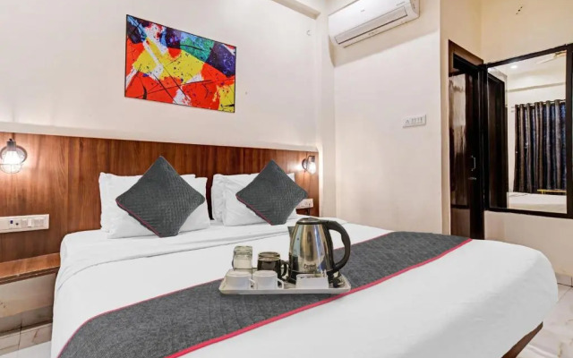Collection O 45876 Hotel Benchmark Vijay Nagar