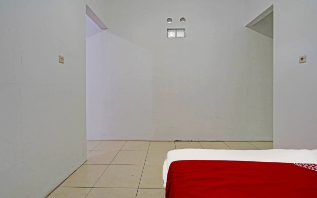 OYO 91329 Guest House Le-banon Syariah