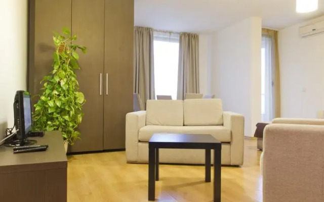 Academica Aparthotel