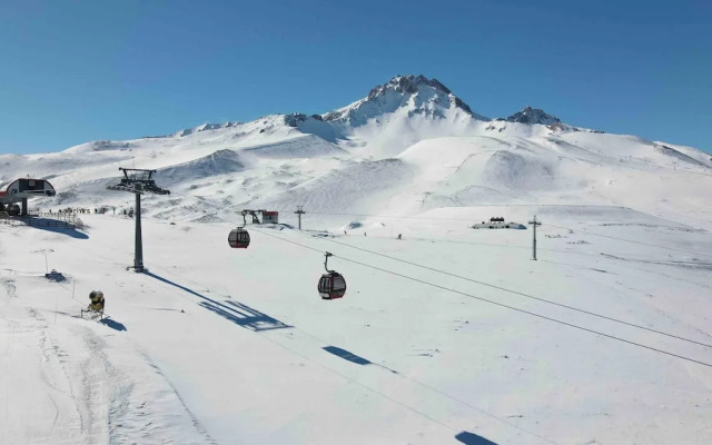 X Mountain Lodge Erciyes
