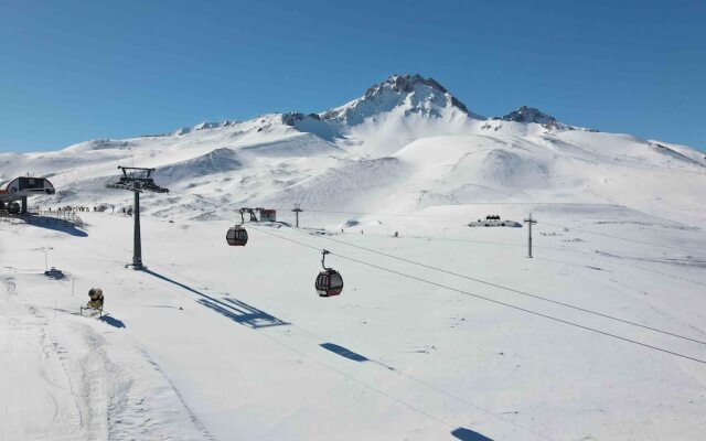 X Mountain Lodge Erciyes