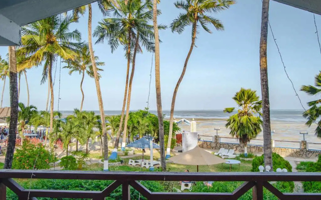 Sai Rock Beach Hotel & Spa