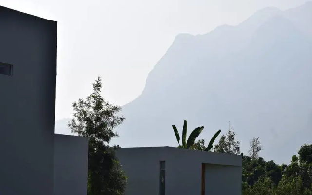 Mist Villa