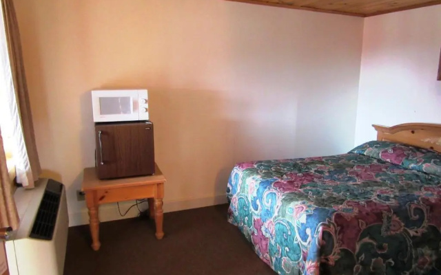 Traveler's Lodge