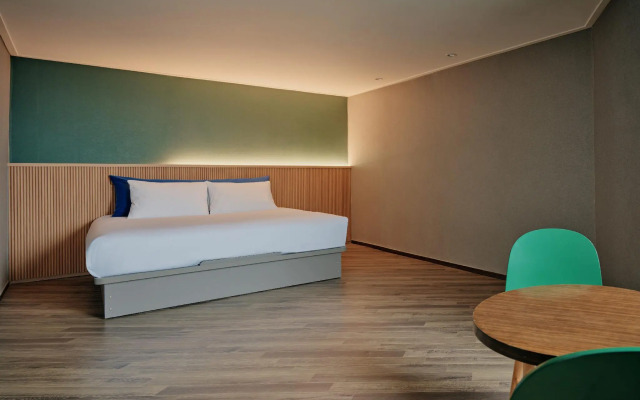 Kolon Hotel