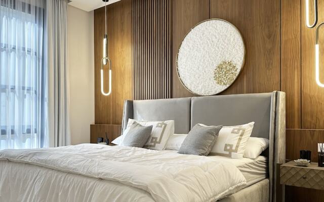 Ar Rabi H-10 Royal touch Balcony AG98