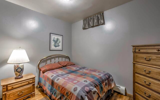 438midsu 4 Bedroom Home