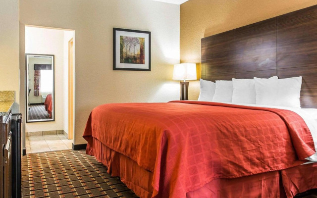 Quality Suites Hickory South