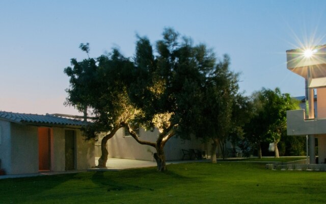 Lagonissi Residence