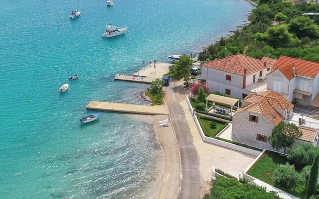 Holiday Home Lovište