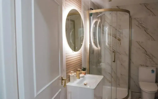 Sienna Haven 2 Bed 1 Bath and Park