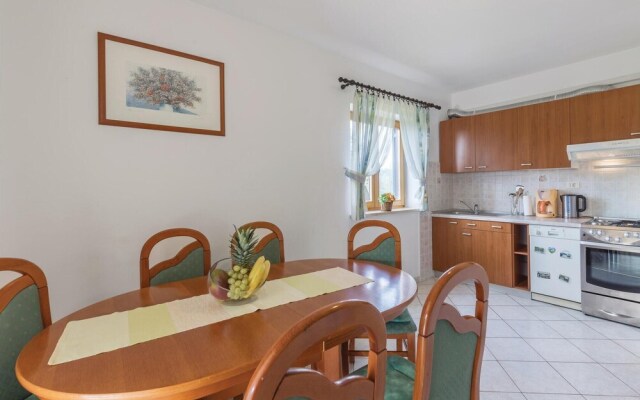 Nice Home in Medulin With Wifi and 3 Bedrooms