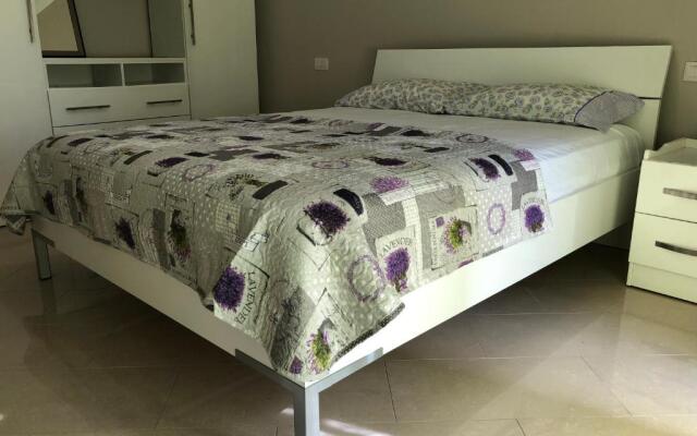 Mali i Robit Beachfront Apartment