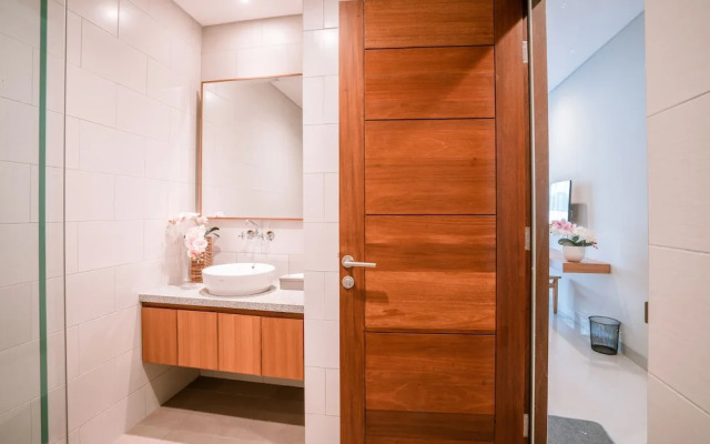 One Degree Sunset Hill Leisure