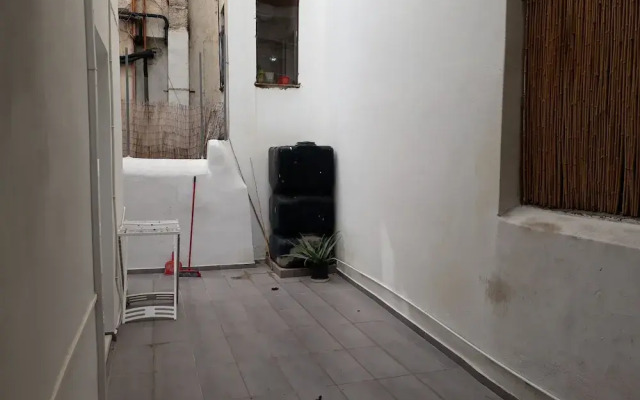 Beautiful Modern Aprt with 1BR in DT Athens